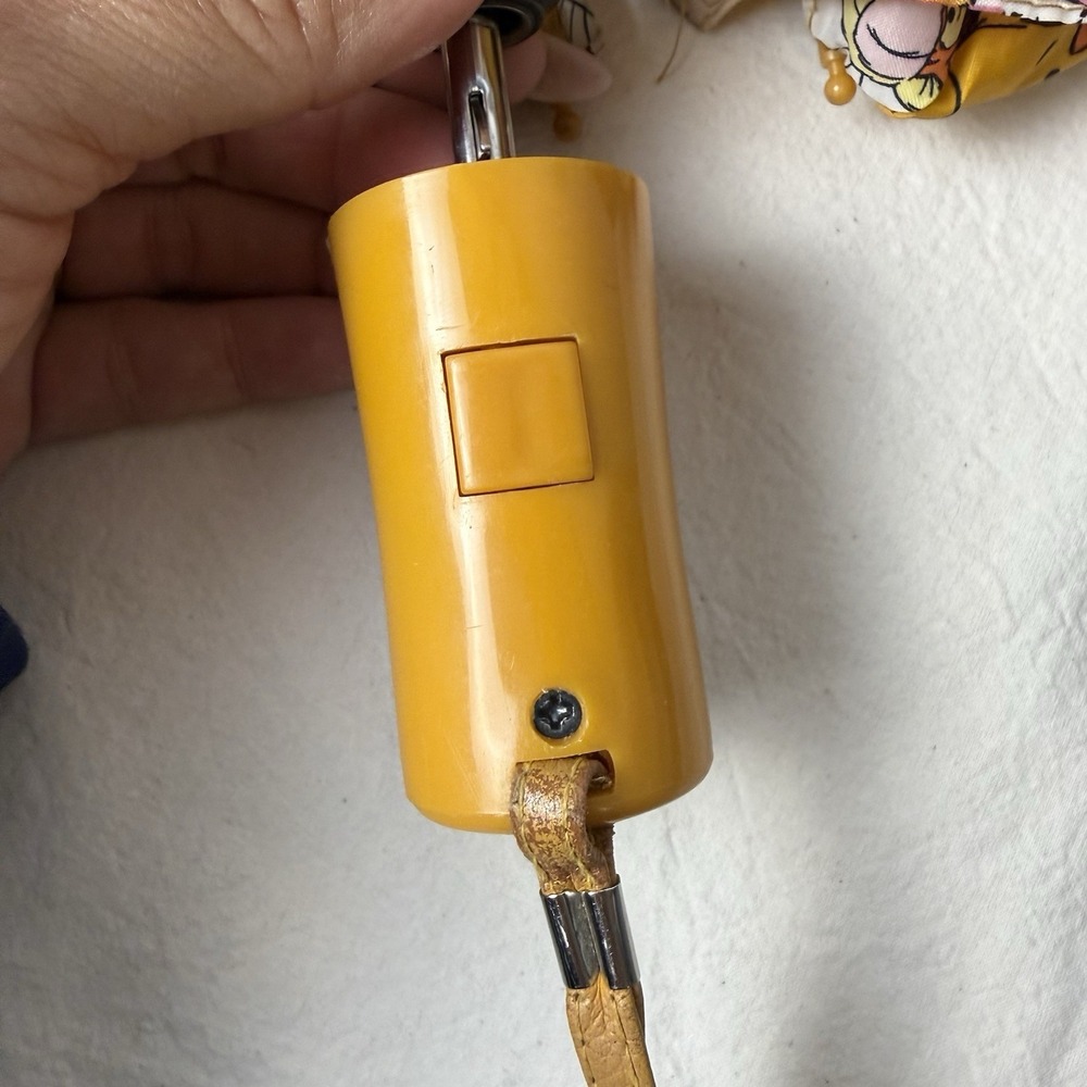 VTG Winnie The Pooh And Friends Folding Push Button Umbrella All Over‎ Print - Picture 5 of 10